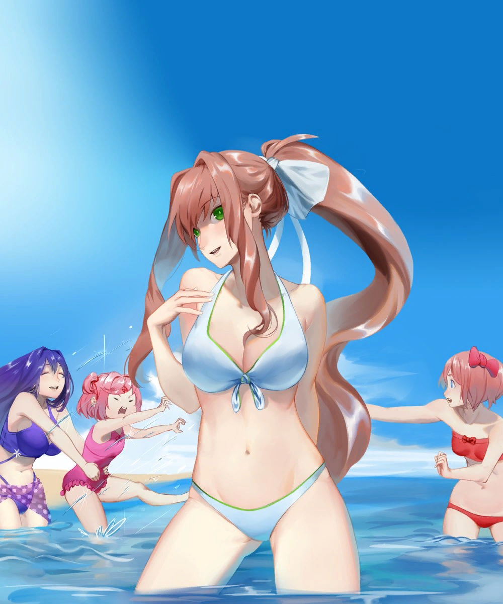 DDLC Моника в бикини