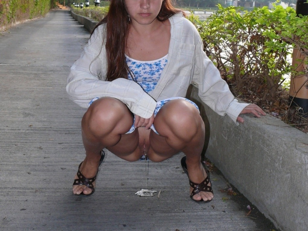 Ирина без трусов домашнее