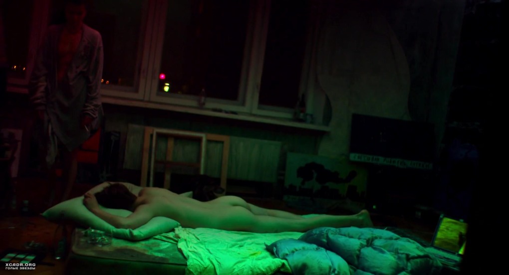 Кадры из фильмов Full frontal nude