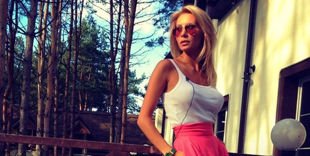 Элина Камирен grud