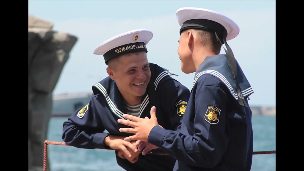 Матросы ВМС США