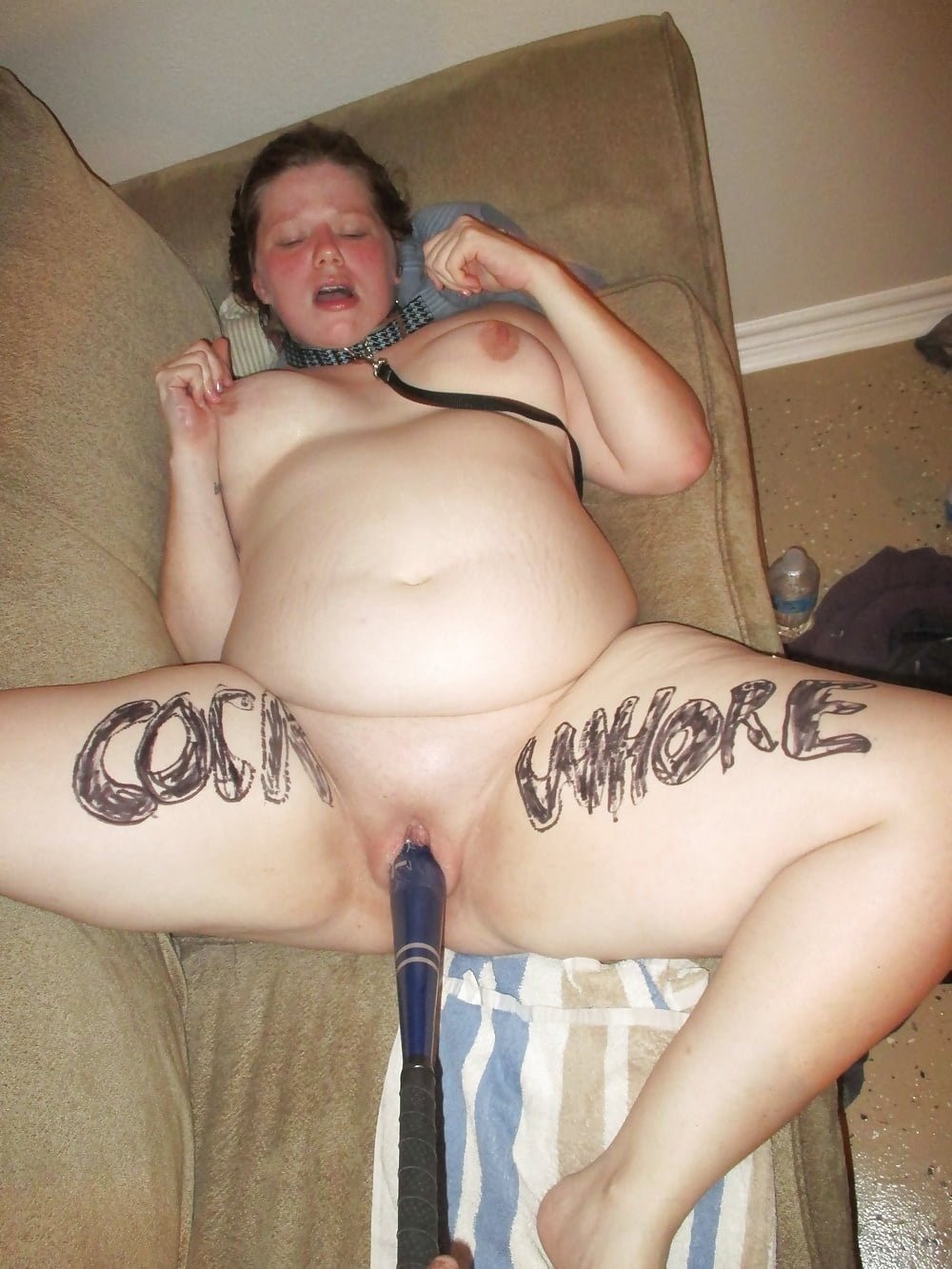 Жирная толстая голая,шлюха