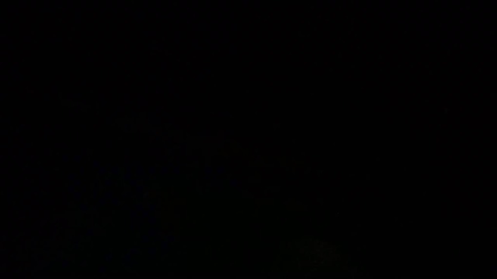 Огромный член в попочку