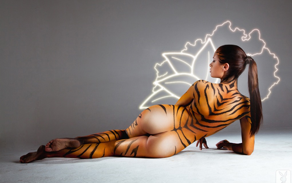 Бодиарт в Нью-Йорке HD nude