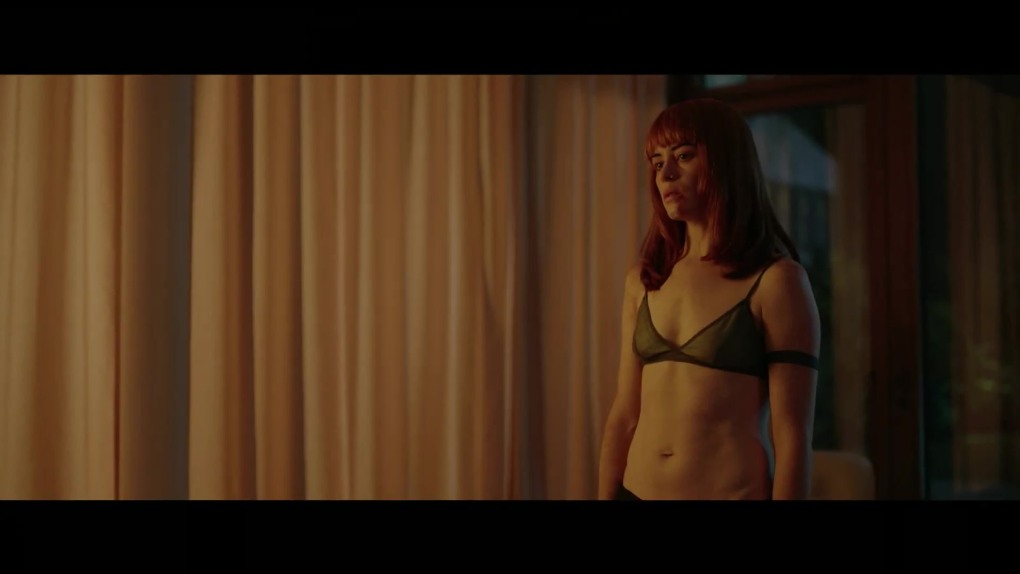 Claire Foy 2020