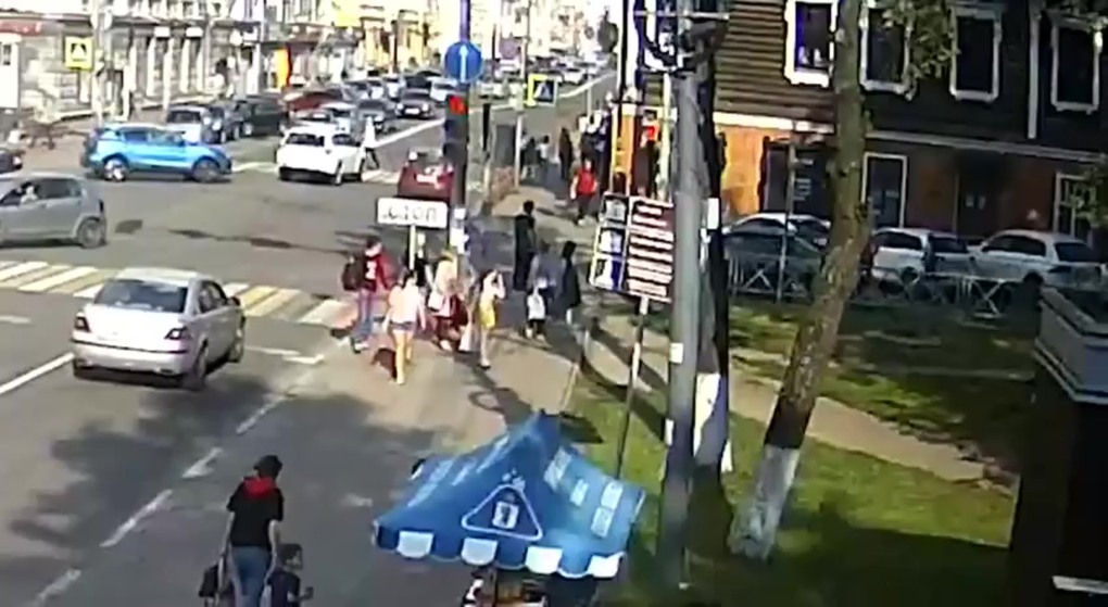 Судебные приставы арест