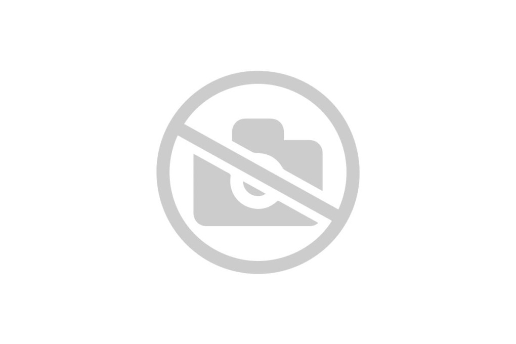 Русская студентка подрабатывает