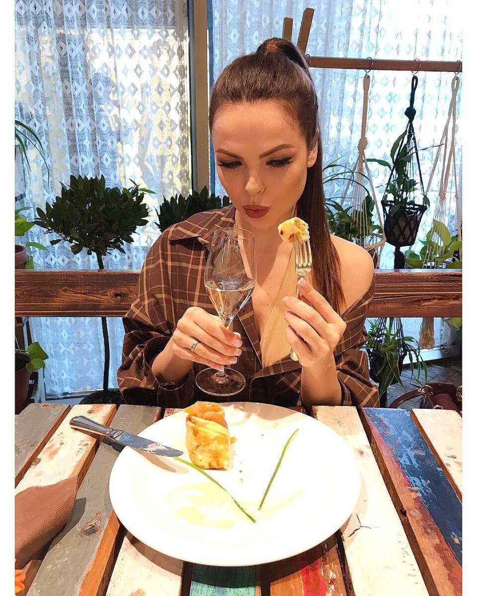 Светлана Абрамова ведущая Максим
