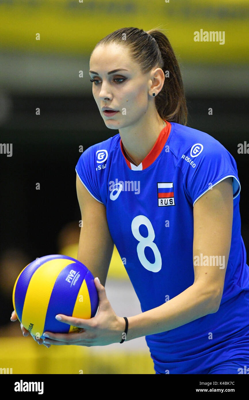 Яна Щербань ню