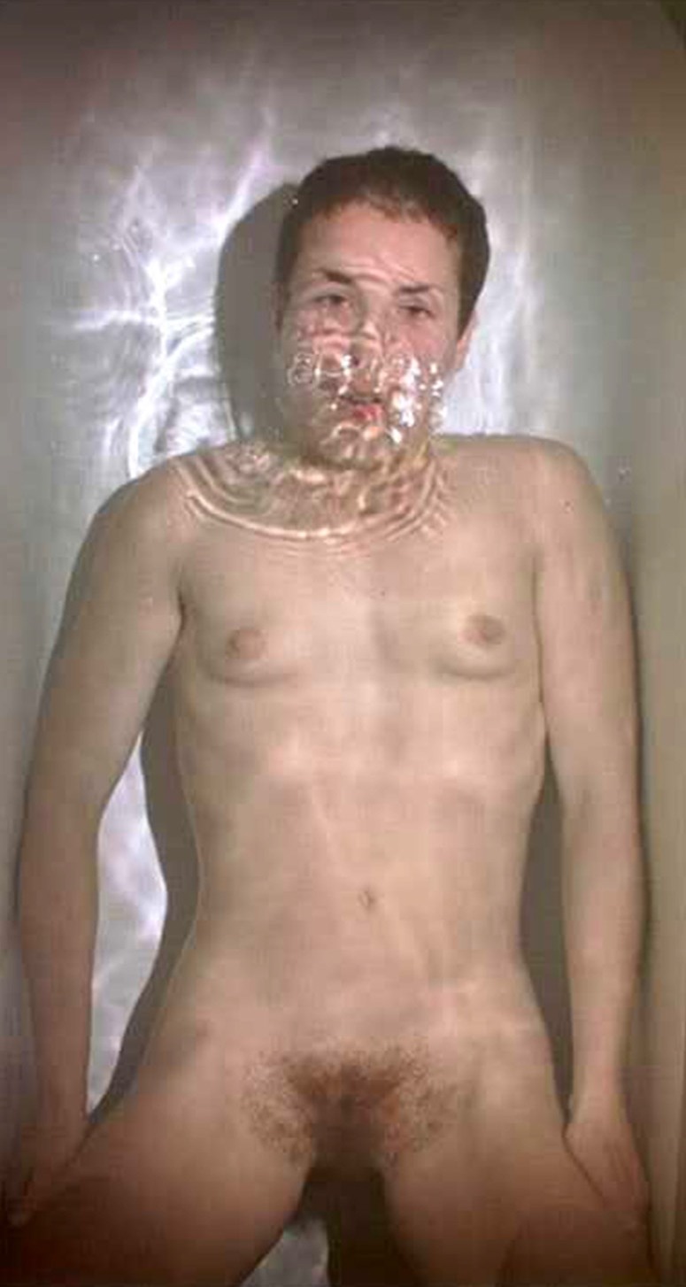 Актриса Нуми Рапас голая