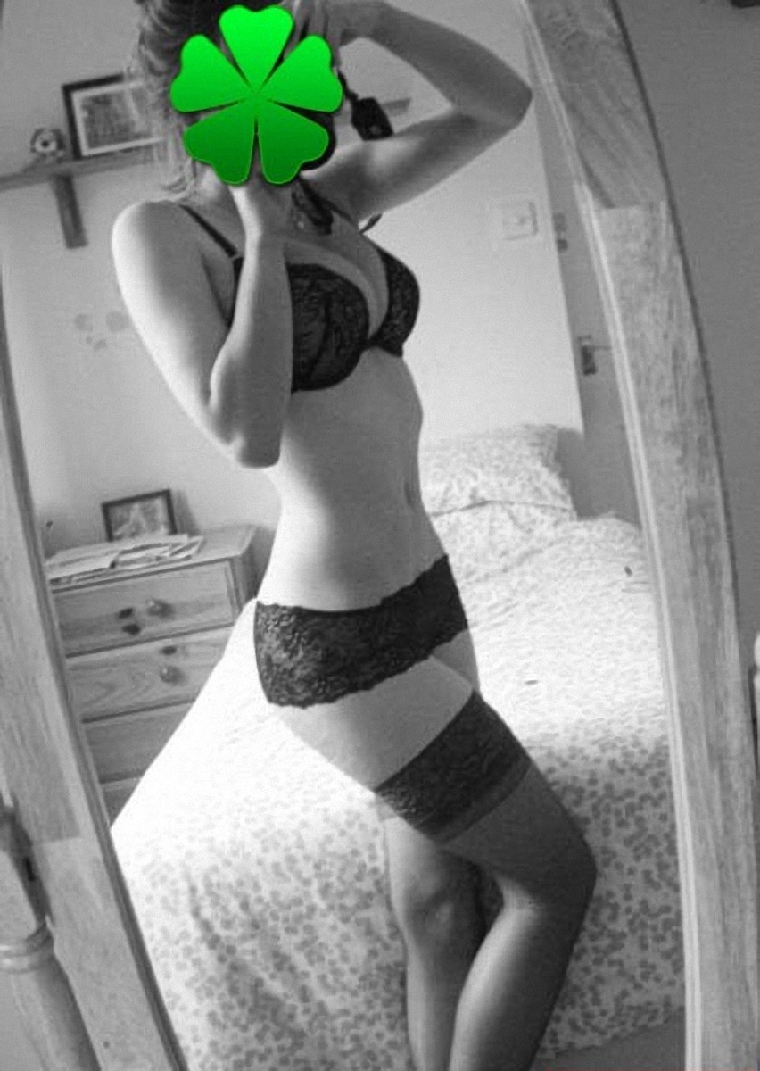 Слив девушек в Нижнем белье без лица