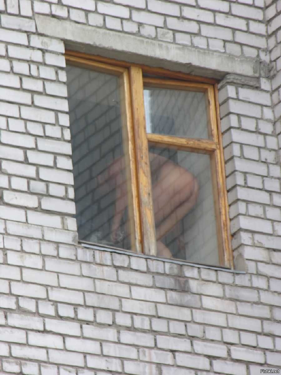 Голых в окно екатеринбург