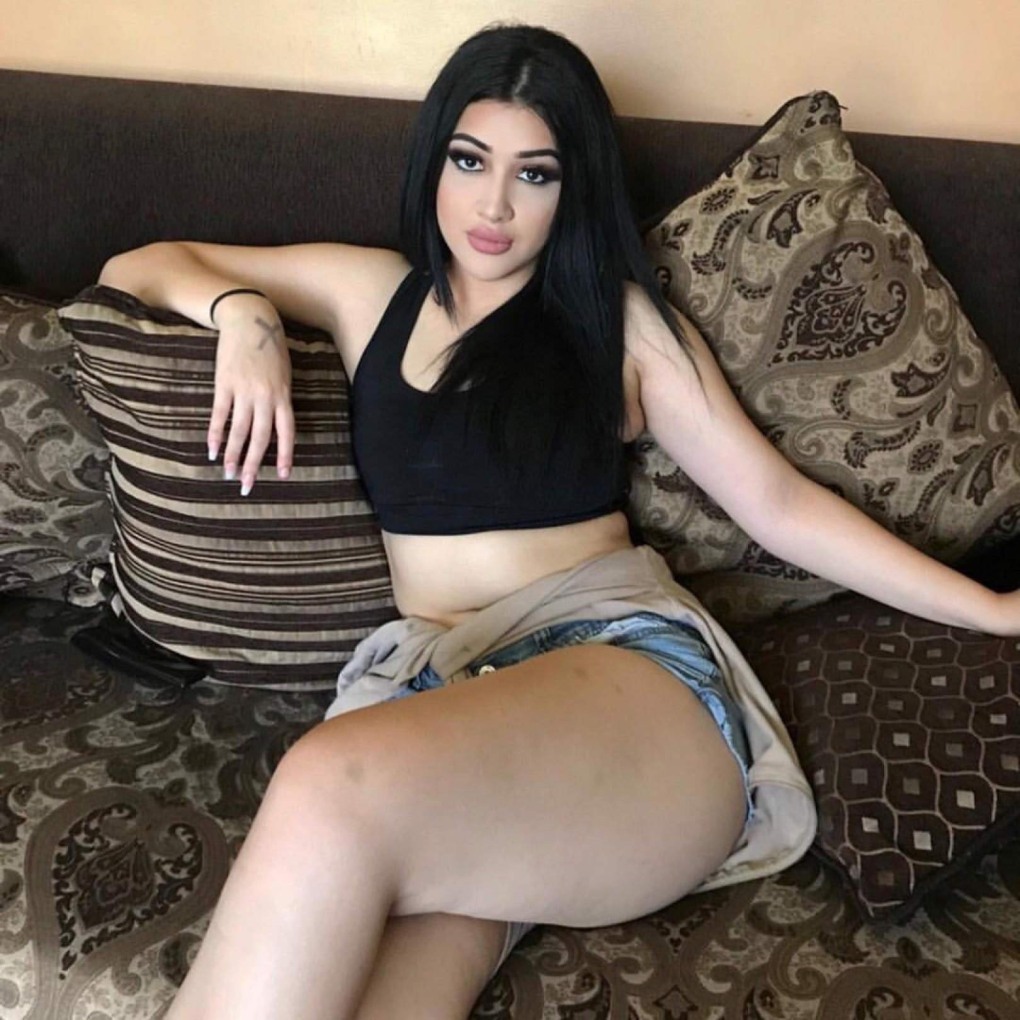 Muslim teen in Burka enjoys anal sex after pissing on Daddy