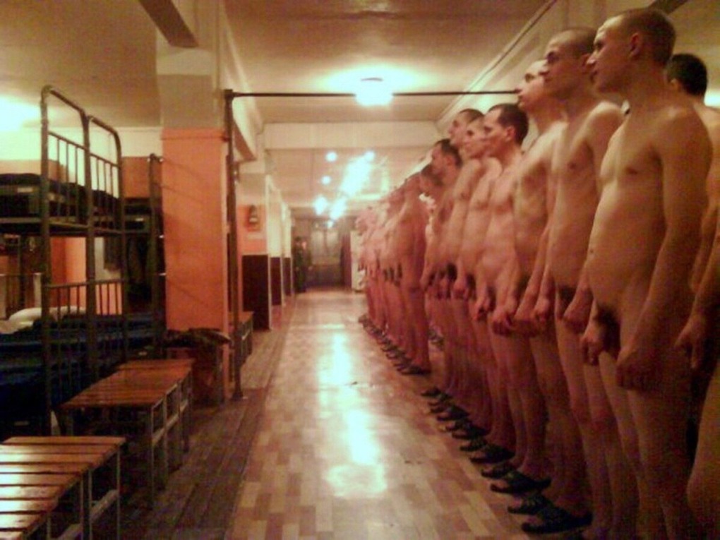 Медосмотр парней девушками