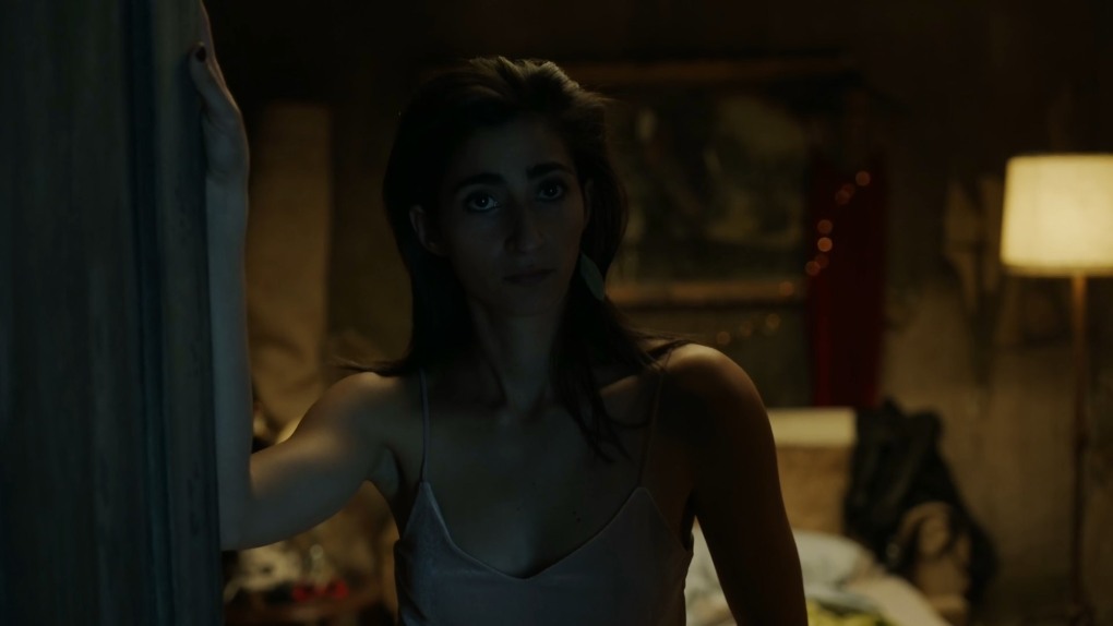 Урсула Корберо в сериале бумажный дом