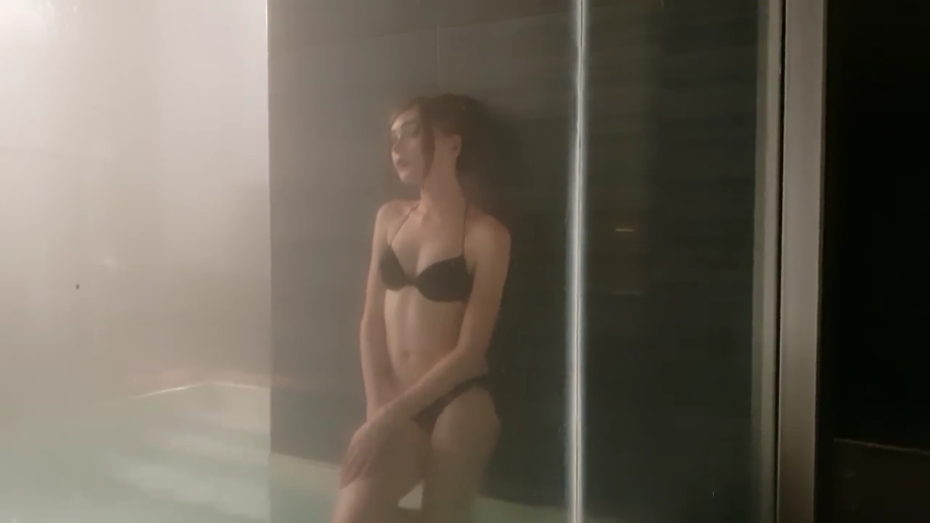 Подглядывание голые киски