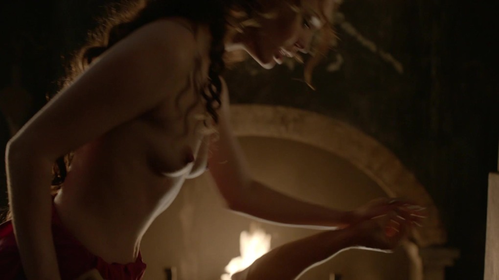 Лора Хэддок эротические сцены