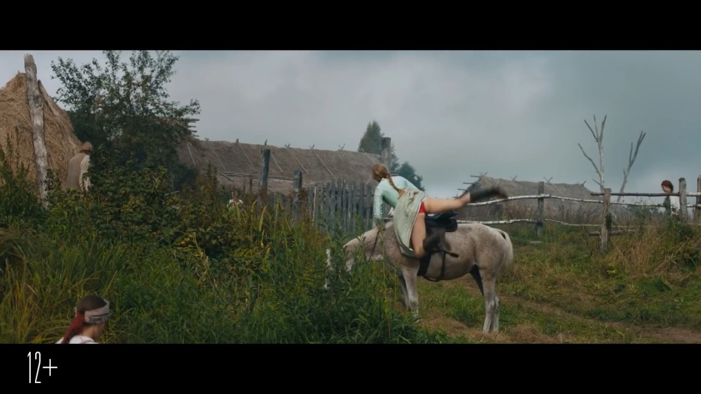 Александра Бортич в фильме холор