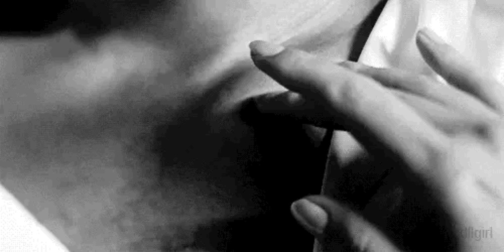 Прикосновение к мужскому телу