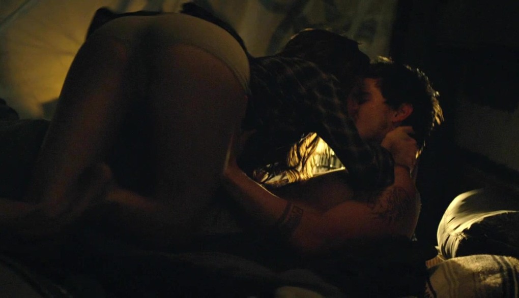Мари Авгеропулос sex Scene