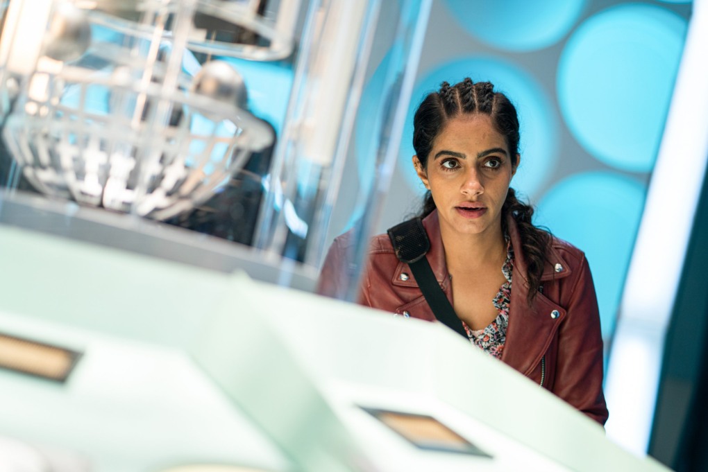 Мандип Диллон в купальнике