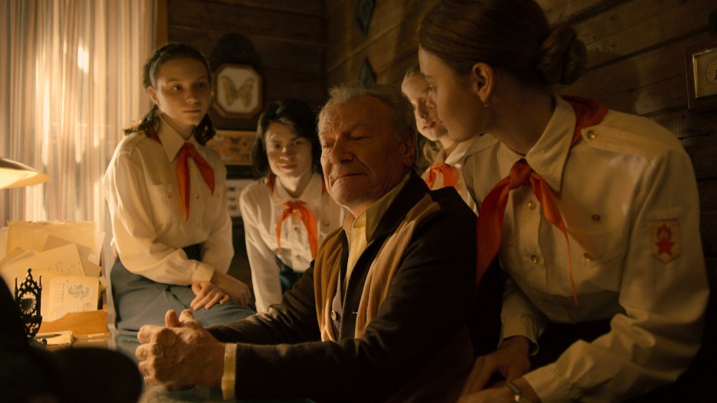 Пищеблок (сериал 2021 вампиры