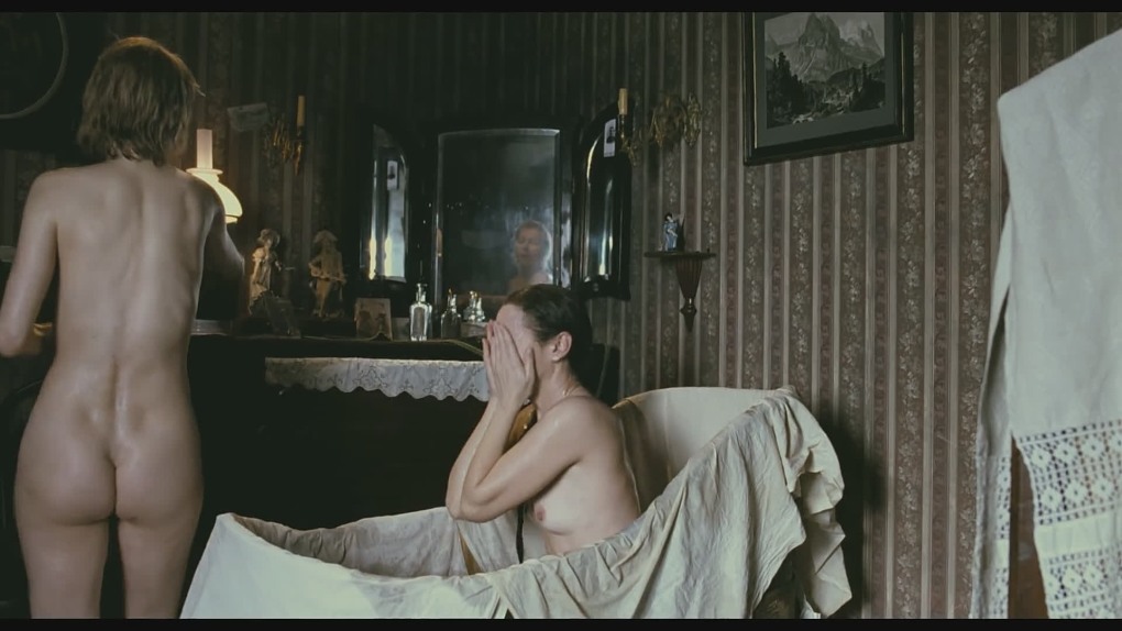 Розанна Аркетт голая в фильме