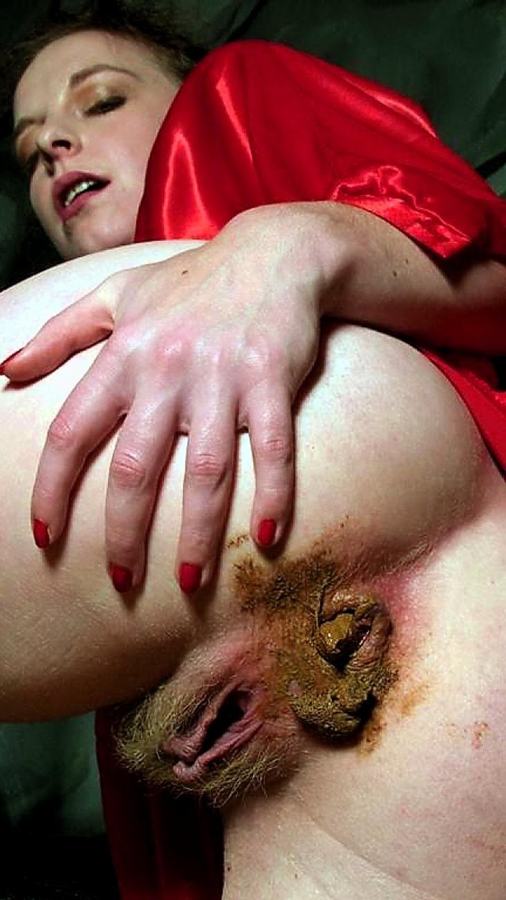 Голые женщины с грязной попой
