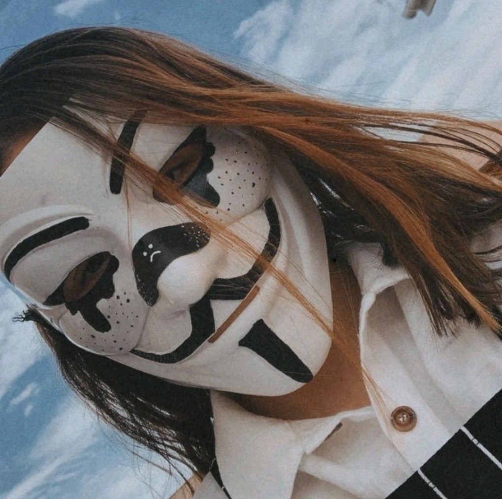 Маска Анонимуса для девочек