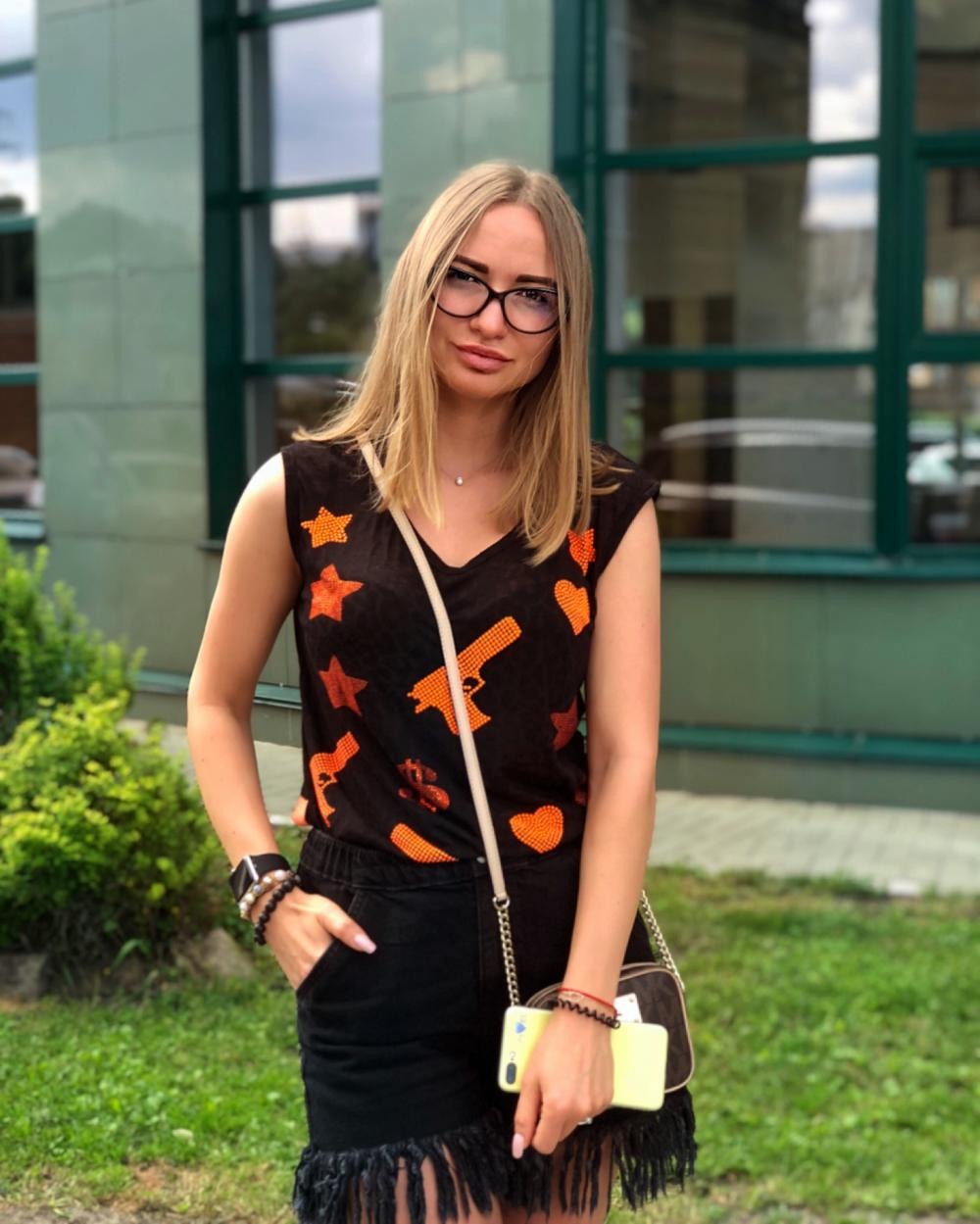 Фантастика поэт книга