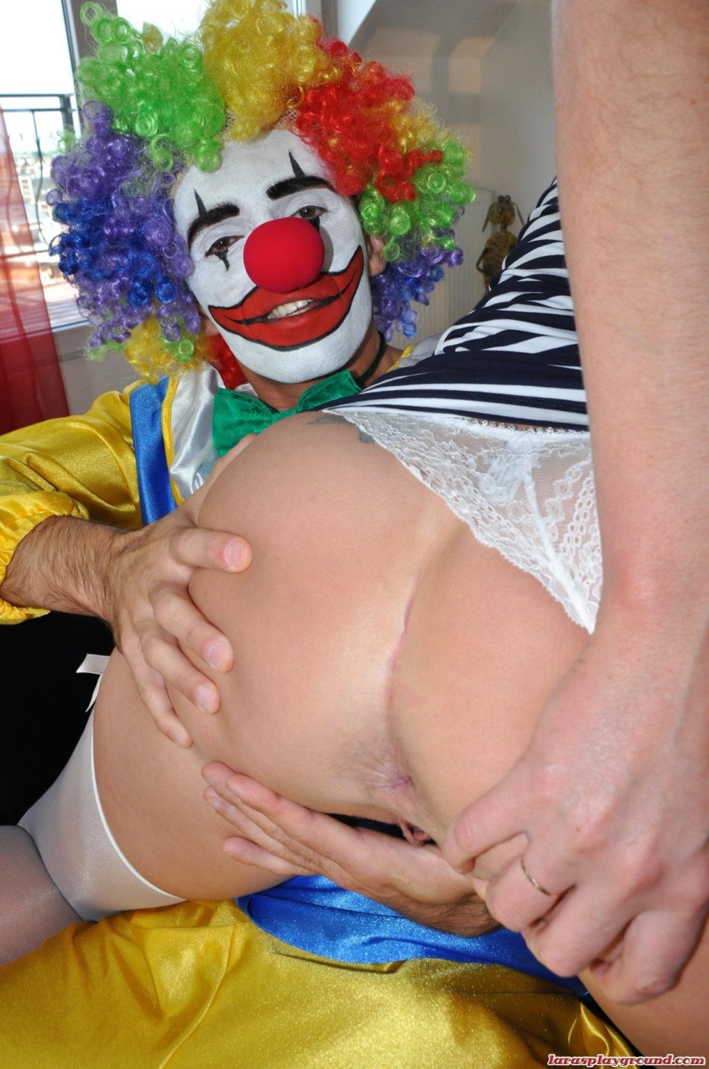 Julia de Lucia - Peniswise, the Screw-Happy Clown