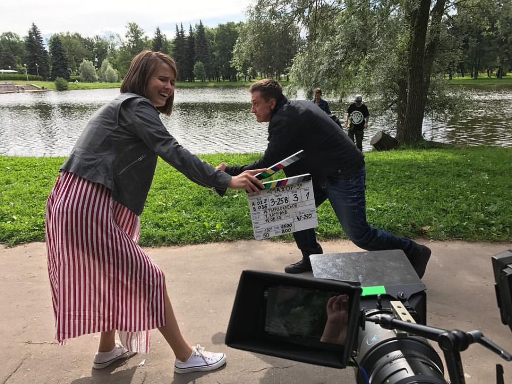 Любовь Аксенова в купальнике