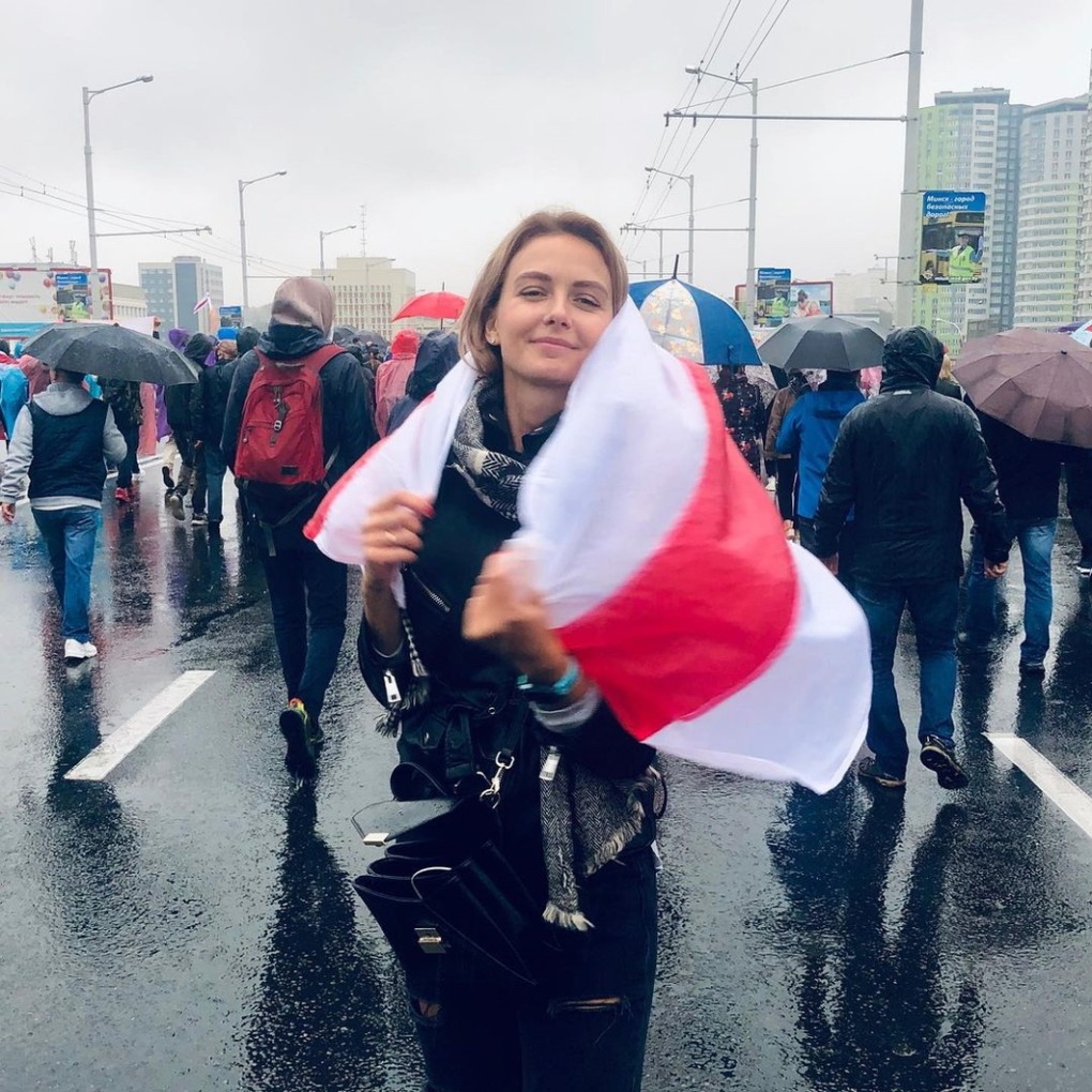 Затемнение снизу PNG на прозрачном