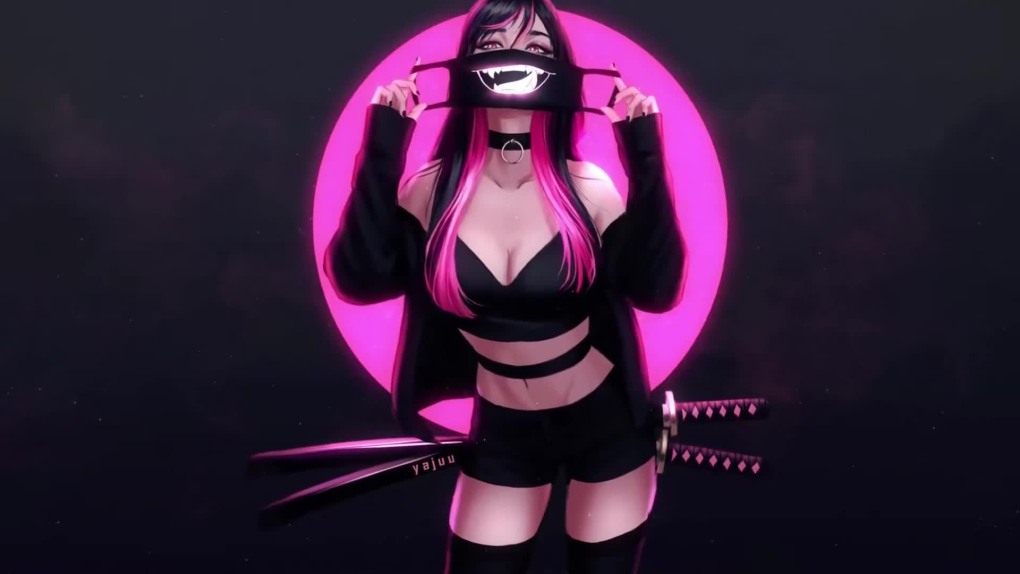 Девушка в маске с катаной