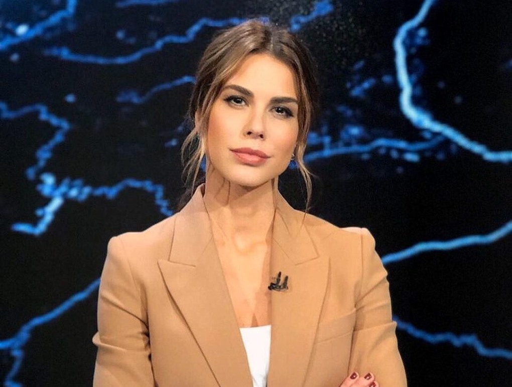 Полина Гагарина в бикини