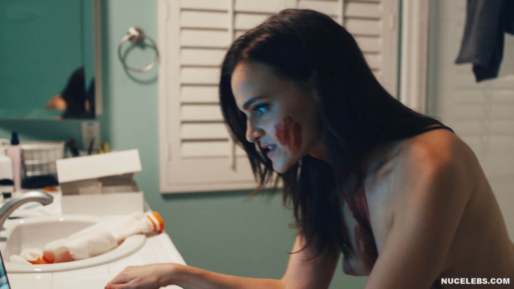 Мэйделин зима голая - Madeline zima nude