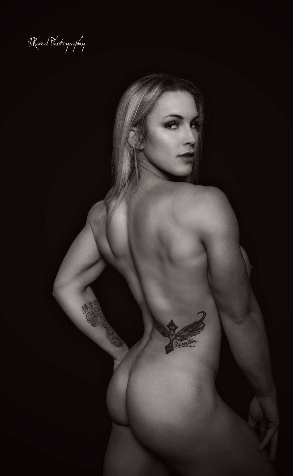 Кассандра Гиллис фитнес nude