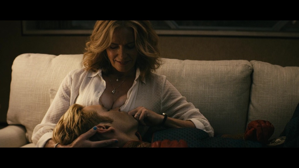 Elisabeth Shue hot Scene from the boys