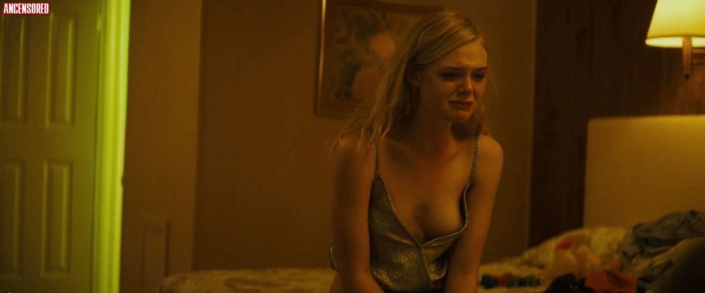 Elle Fanning сериал Великая голая попа