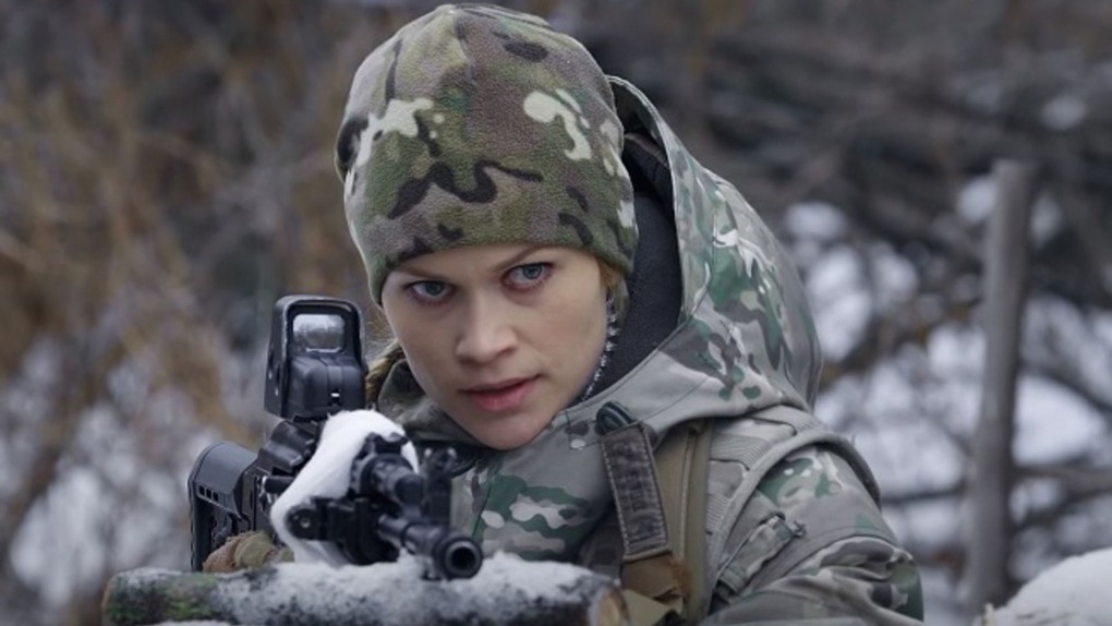 Голые женщины военнослужащие