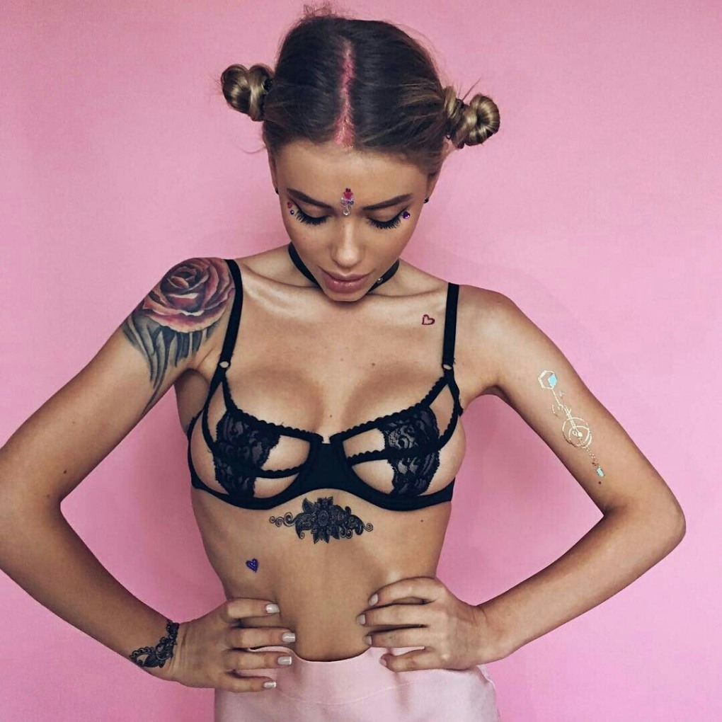 Алина Тапилина слив