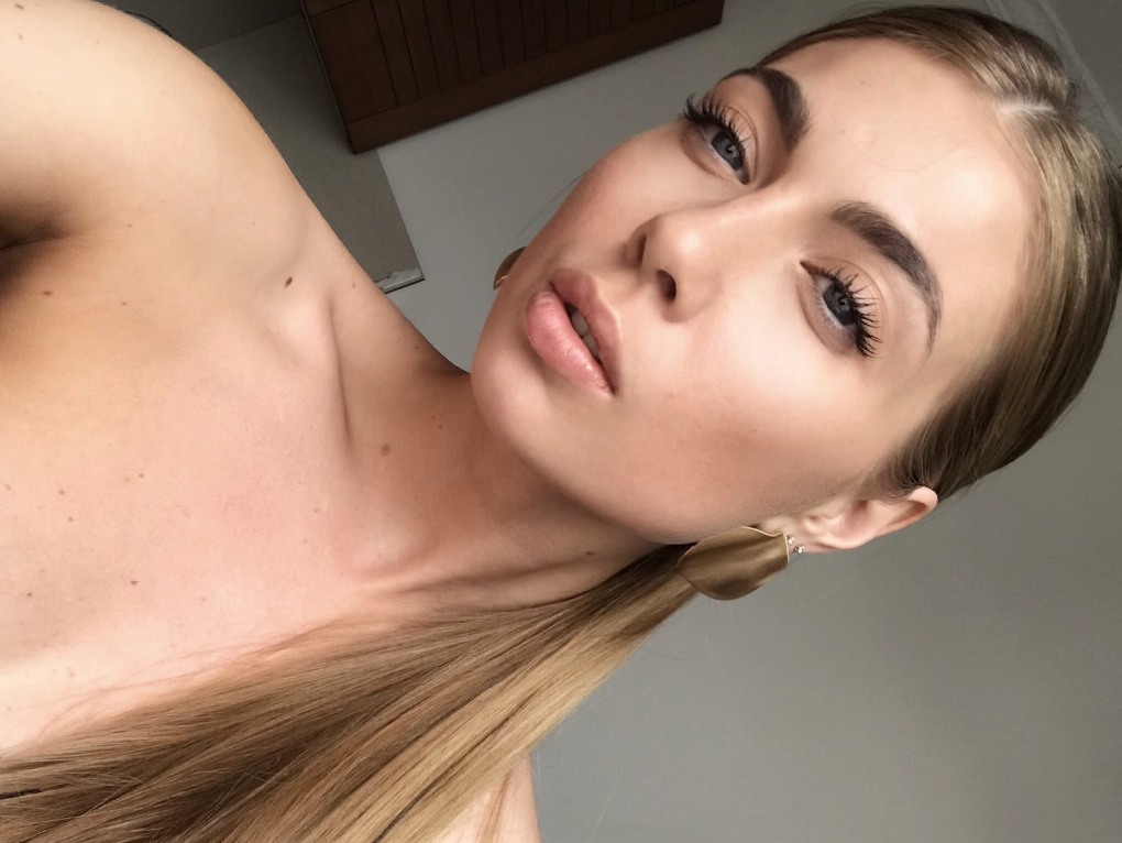 Яна Зенина слив